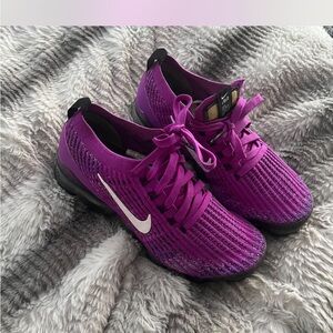 Nike Purple Athletic Shoes with Knit Upper and Lightweight Design